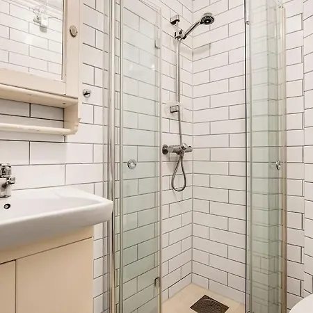 Apartment Nydelig Hus Med Privat Hage Og Fantastisk Utsikt Over Fisketorget, Bryggen Og Sentrum *