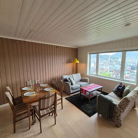 Nydelig Hus Med Privat Hage Og Fantastisk Utsikt Over Fisketorget, Bryggen Og Sentrum * Bergen