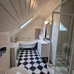 Nydelig Hus Med Privat Hage Og Fantastisk Utsikt Over Fisketorget, Bryggen Og Sentrum 베르겐