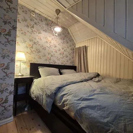 Nydelig Hus Med Privat Hage Og Fantastisk Utsikt Over Fisketorget, Bryggen Og Sentrum Lägenhet Bergen