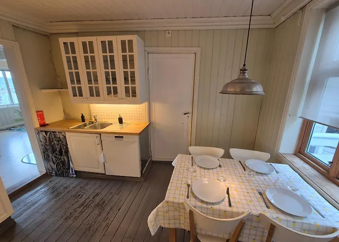 Nydelig Hus Med Privat Hage Og Fantastisk Utsikt Over Fisketorget, Bryggen Og Sentrum Lägenhet Bergen